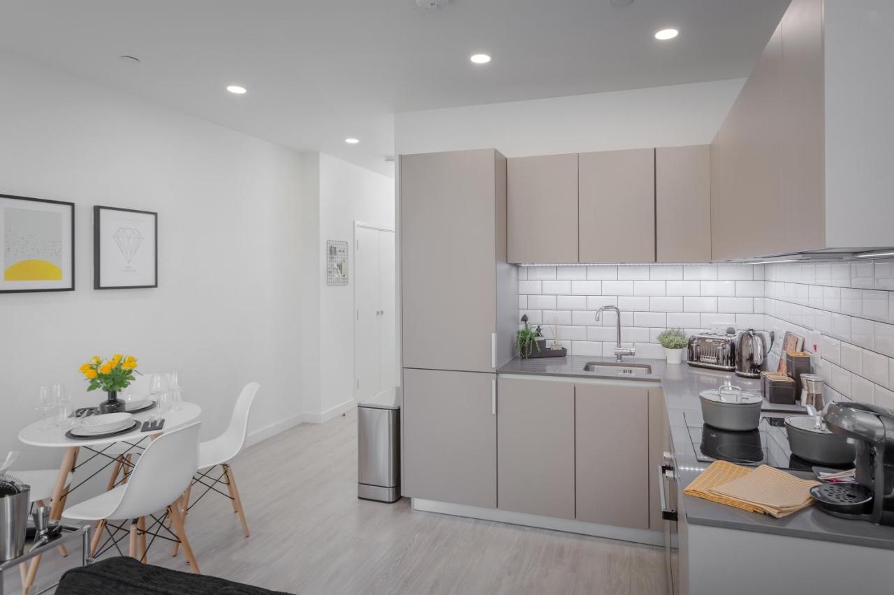 Luxury Serviced Apartments Stevenage, Hertfordshire 外观 照片