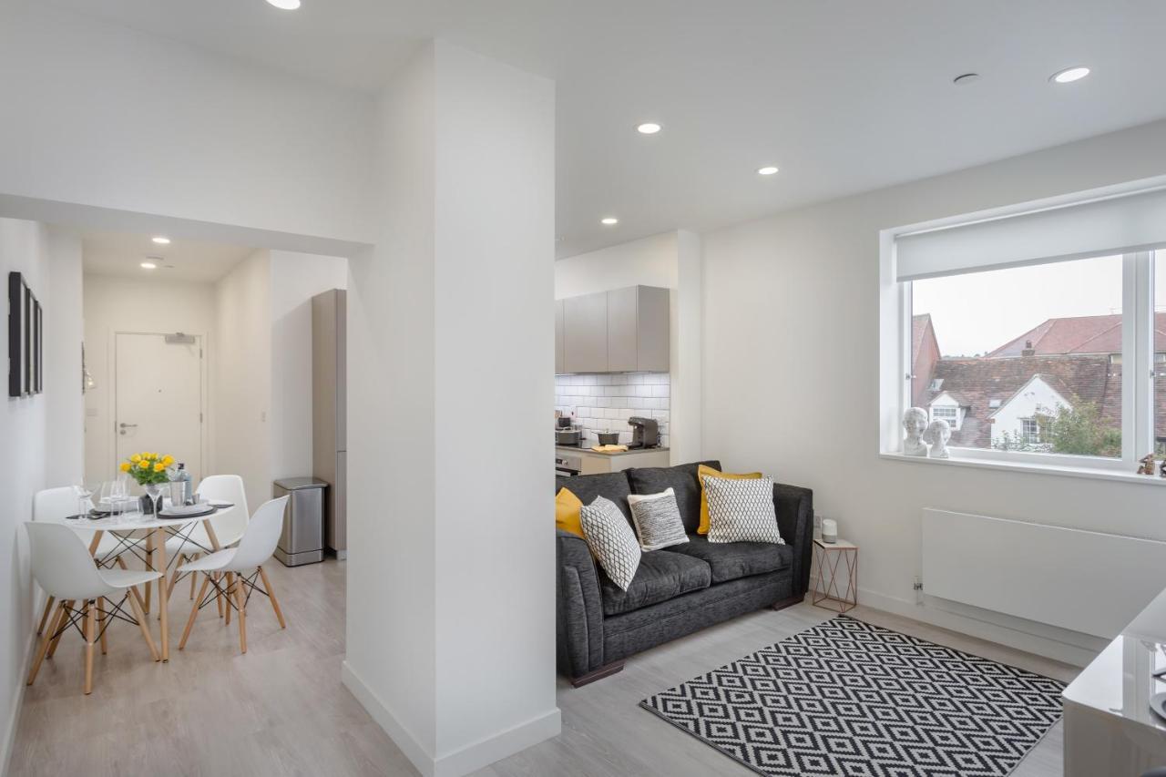 Luxury Serviced Apartments Stevenage, Hertfordshire 外观 照片